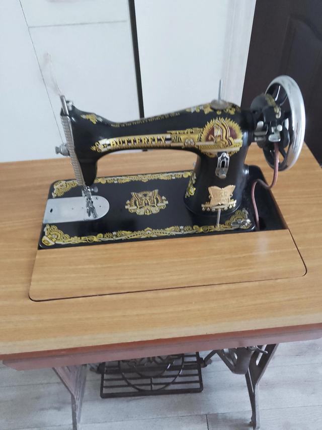 老式缝纫机回收价格多少钱一台（老旧缝纫机一台可以卖多少钱）